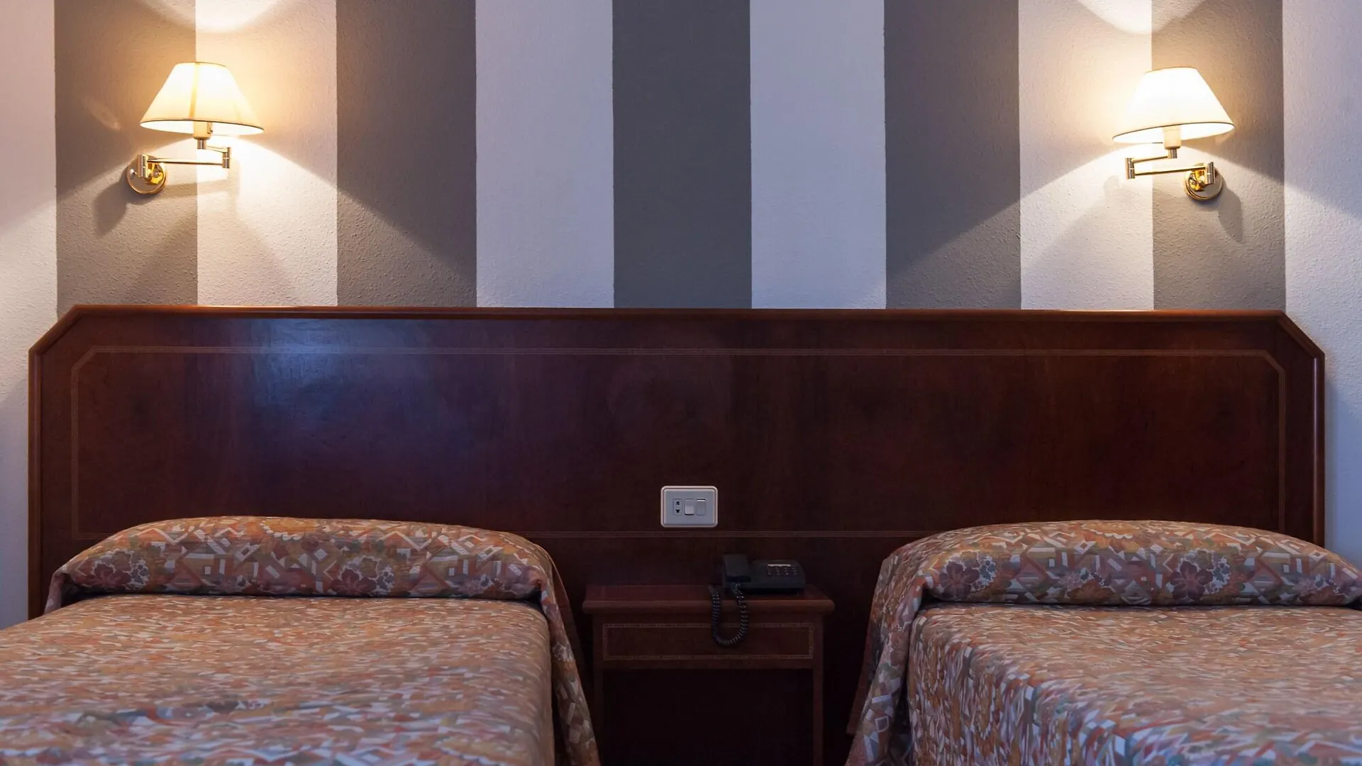 Hotel Unzaga Plaza Éibar Espanha