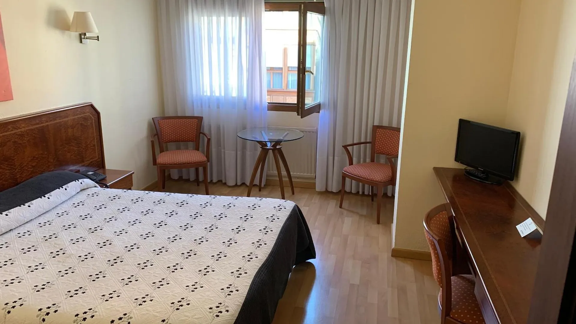 Hotel Unzaga Plaza Éibar Espanha
